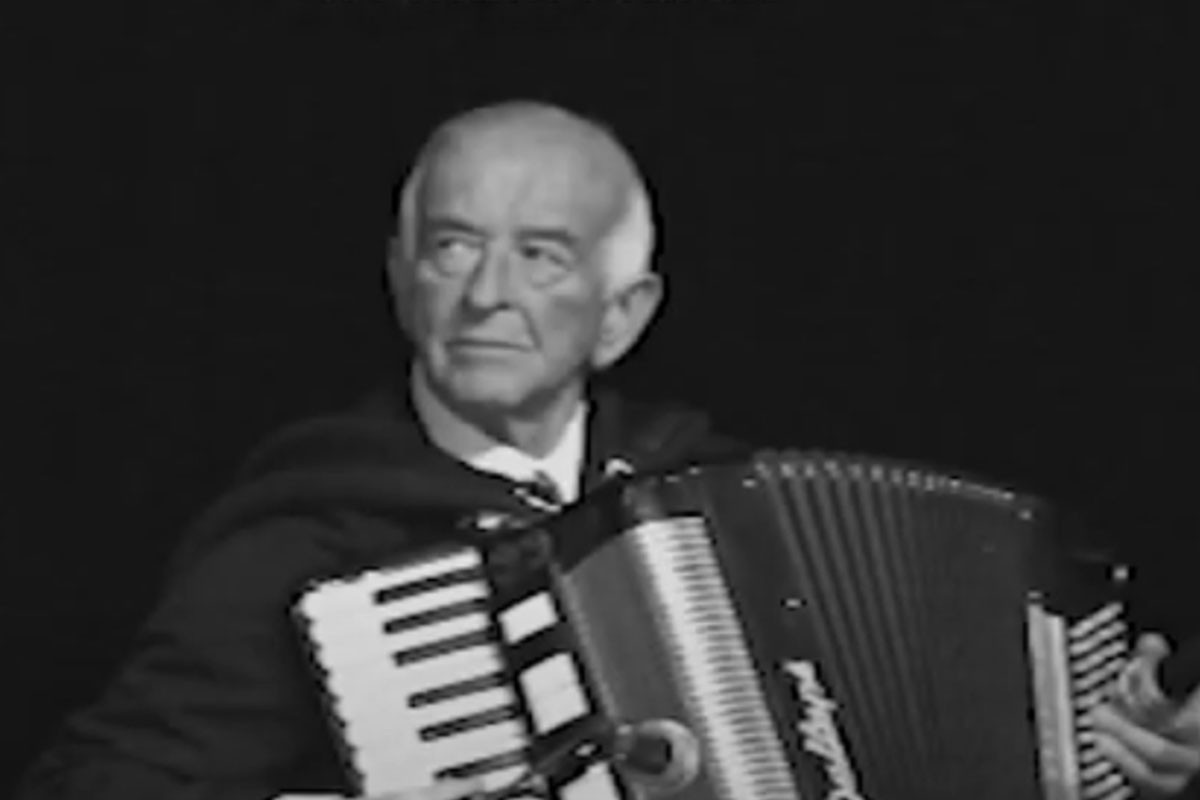 Preminuo Cobi