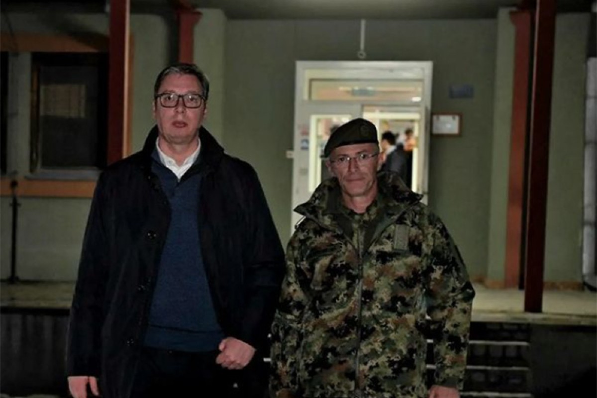Barikade devetnaesti dan, Vučić i Mojsilović obišli jedinice Vojske Srbije kod Raške
