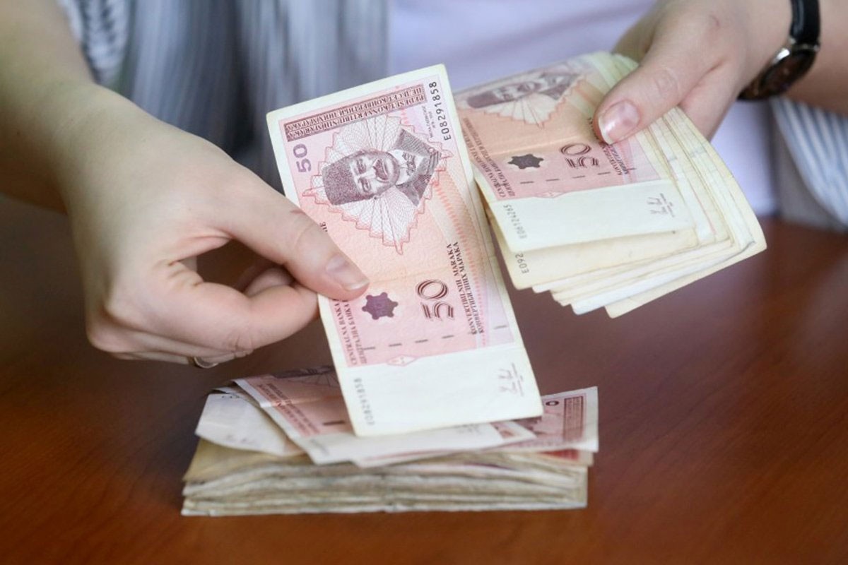 Vlada RS: 1,3 miliona KM za podsticaje za povećanje plata radnika