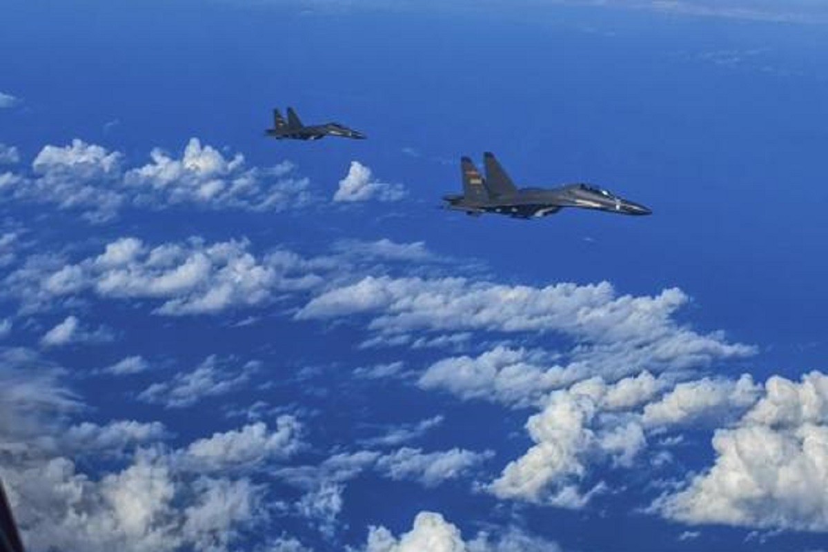 SAD: Kineski borbeni avion J-11 mogao izazvati sudar