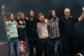 Foo Fighters nastavlja s radom uprkos smrti bubnjara
