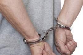 Uhapšeno 10 osoba zbog posjedovanja droge i oružja