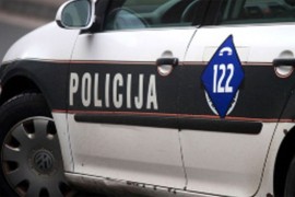 Vozač poginuo prilikom slijetanja automobila sa puta