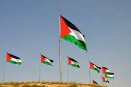 Izrael naredio uklanjanje palestinskih zastava s javnih prostora
