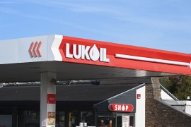 Lukoil prodao rafineriju na Siciliji