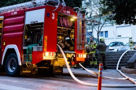 Veliki požar u Splitu, gori magacin guma