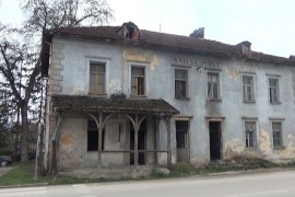 Istorijsku zgradu stare željezničke stanice nagriza zub vremena