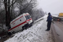 Sletjela Hitna pomoć, suvozač lakše povrijeđen