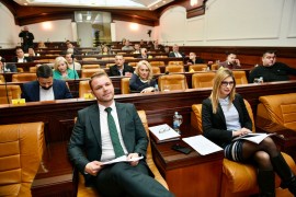 Odbornici aminovali: Banjalučkim penzionerima 100 KM stiže na račune
