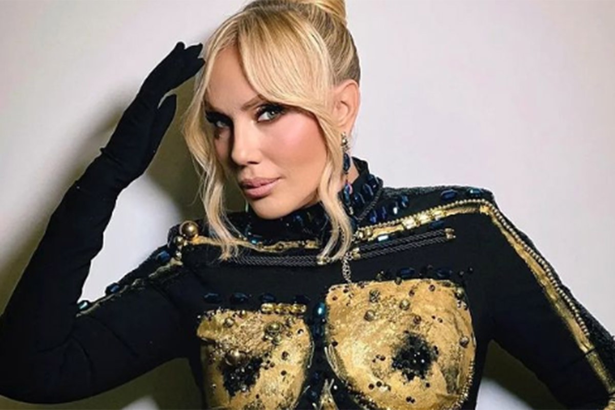 Lepa Brena odgovorila na surove komentare o "goloj" haljini