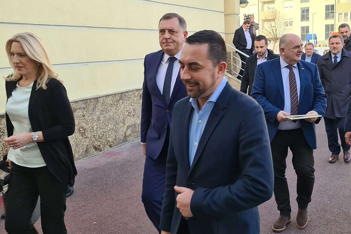 NES i Stranka za BiH neće u državnu vlast, "osmorka" je sada "šestorka"