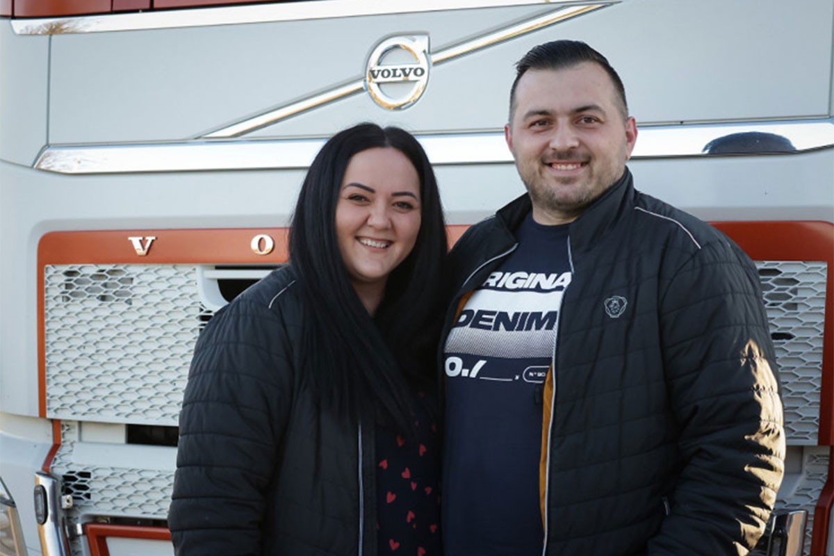Bračnom paru iz Gradiške kamion druga kuća: Pređu 350.000 km za godinu i po