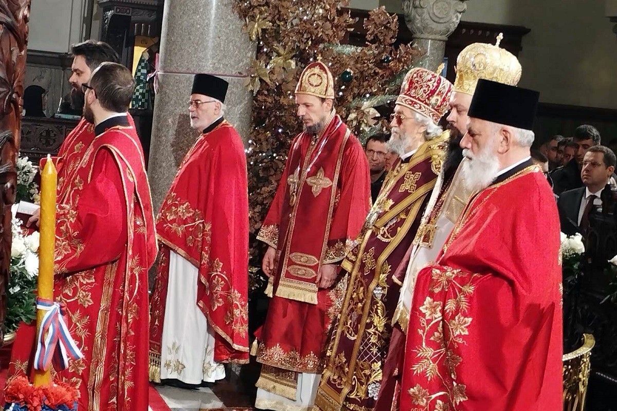 Počela Sveta arhijerejska liturgija povodom Dana Republike
