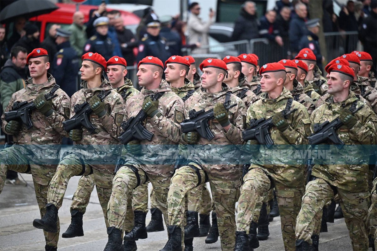 Pogledajte kako je izgledao defile povodom Dana Republike Srpske