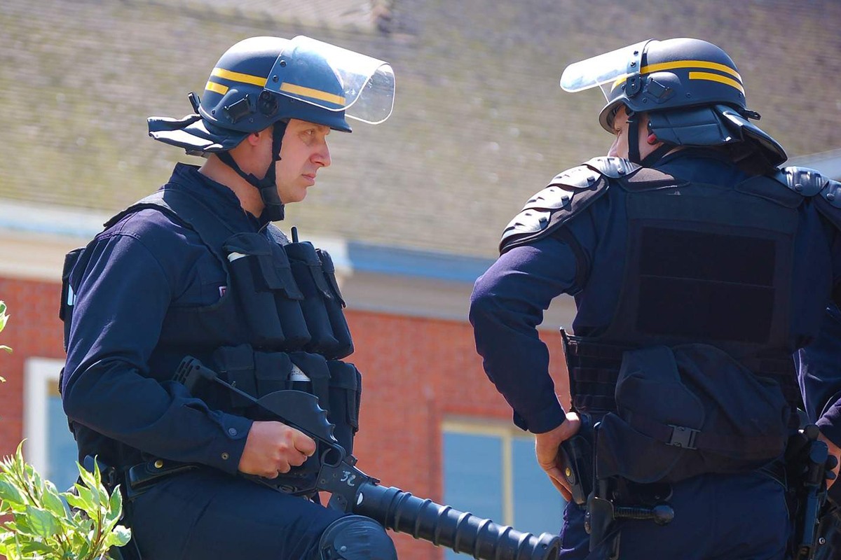 Napad nožem u Parizu, policija ubila osumnjičenog