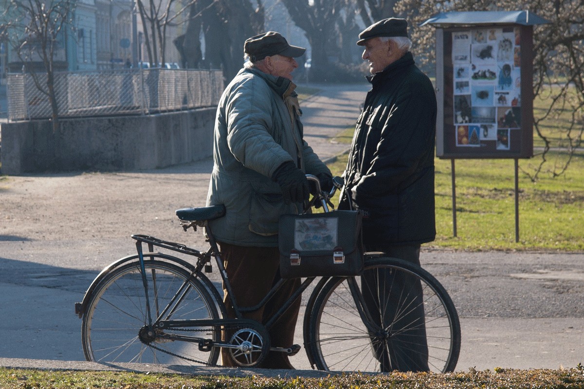 Banjalučki penzioneri zbunjeni, komplikovan put do pomoći