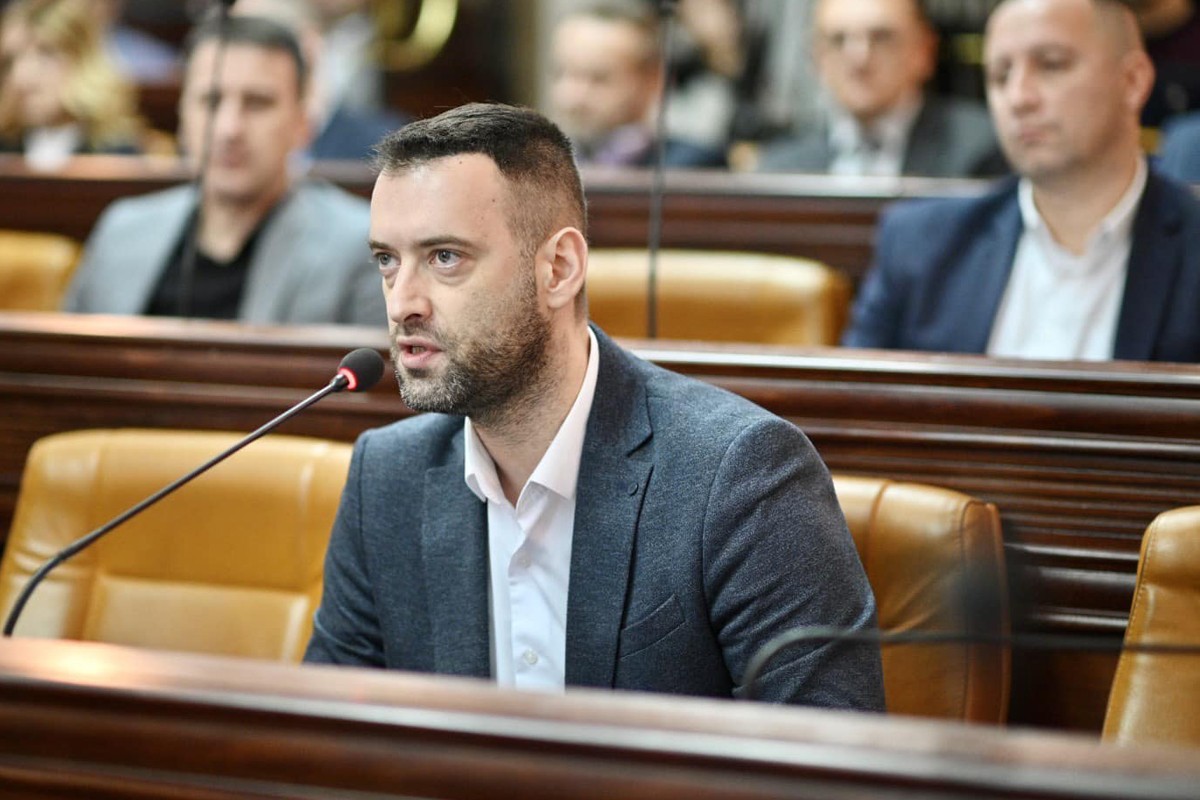 Grmuša: Ako pod hitno ne zaustavimo destruktivne narative, svi ćemo biti poraženi