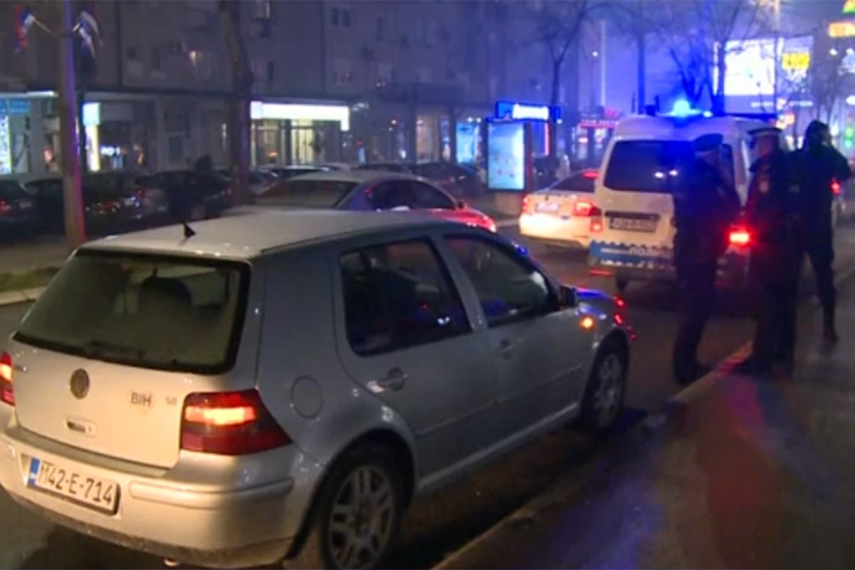 U automobilu pronađena osoba bez znakova života
