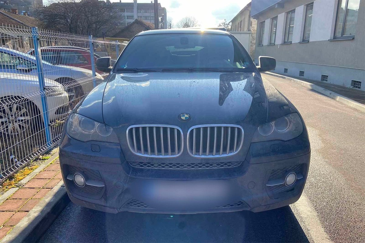 Od Tuzlaka oduzet skupocjeni BMW
