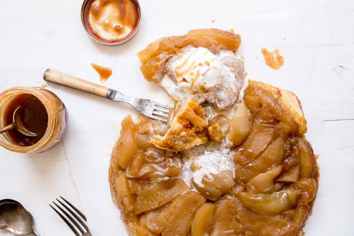 Tart tatin, tradicionalna francuska poslastica nastala greškom