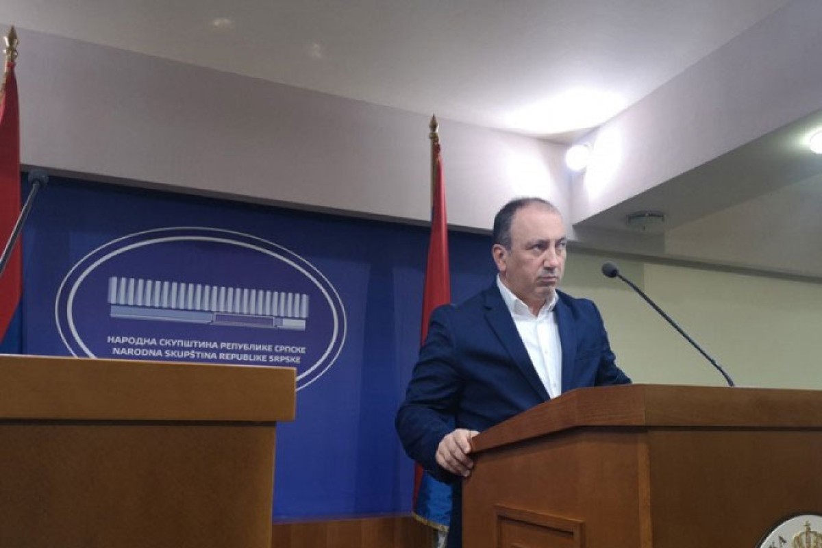 Crnadak: Nikšić prevario ambasadore, novinare, javnost
