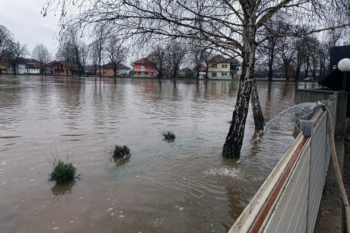 U Semberiji za vikend se očekuje vrh vodenog talasa
