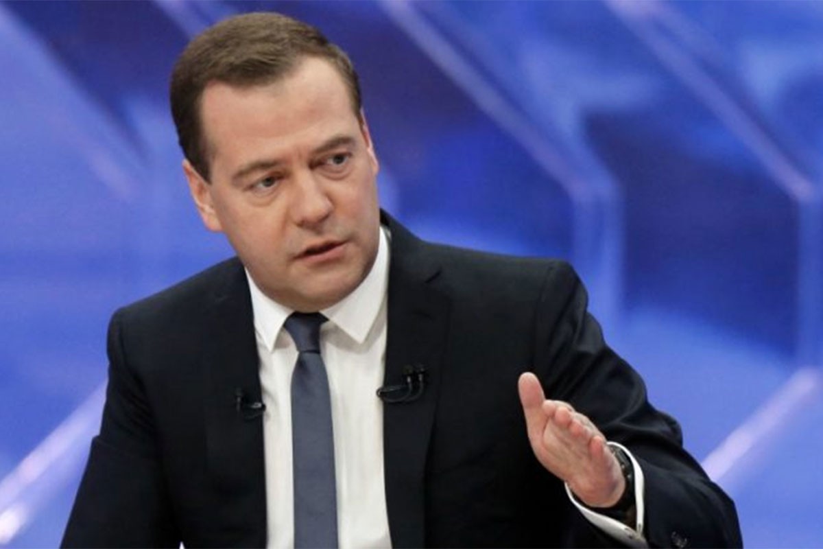 Medvedev: Priznanje novih oblasti u sastavu Rusije uslov za razgovore