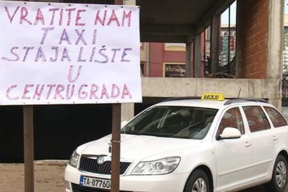Taksisti ostali bez gradskog stajališta
