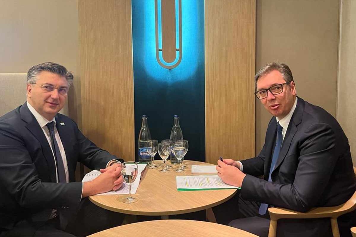 Vučić i Plenković otkrili teme sastanka u Davosu