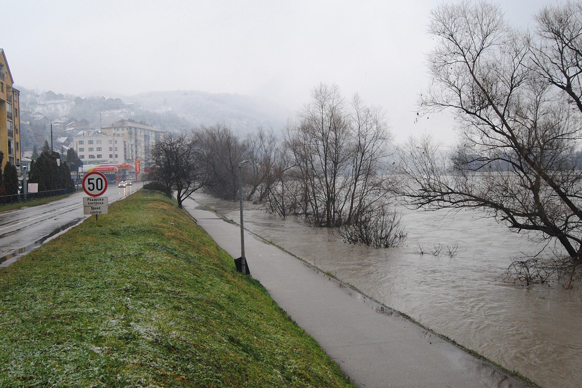 Rast vodostaja na svim većim rijekama
