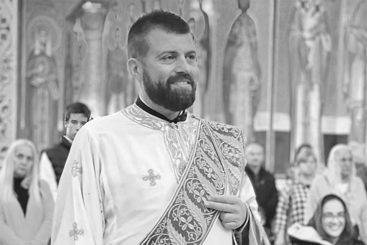 Protođakon poginuo u direktnom sudaru