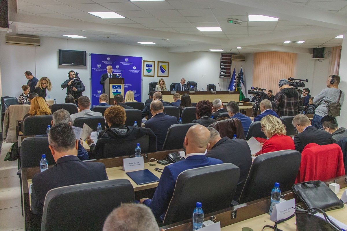 Izbjegnuta finansijska blokada Unsko sanskog kantona