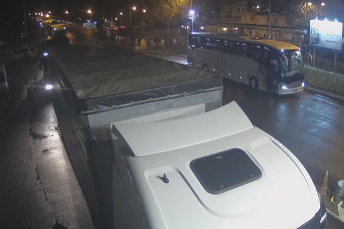 Gužva na graničnim prelazima Gradiška i Kostajnica