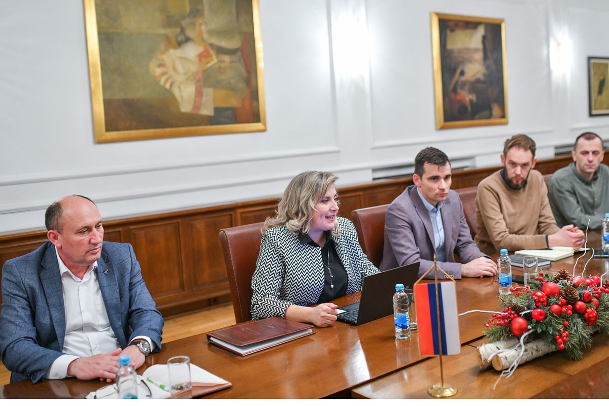 Pokrenuta inicijativa za sanaciju spomenika na Banj brdu