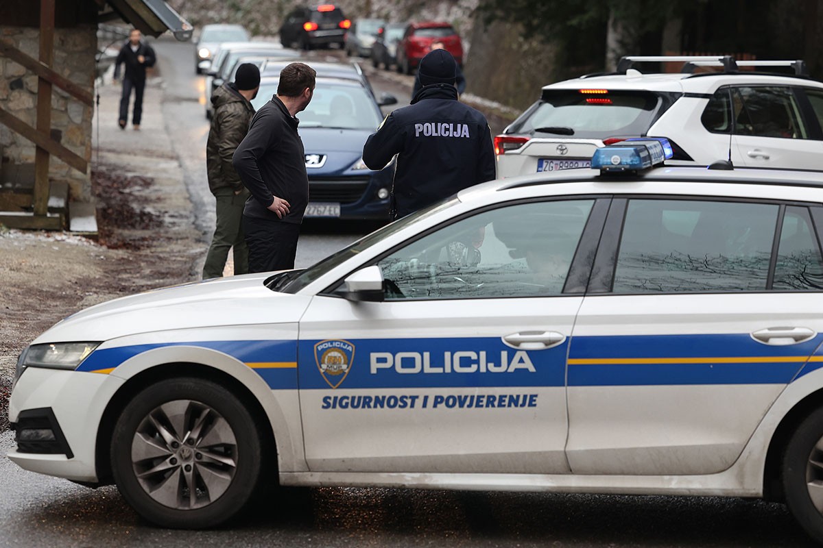 Pronađeno mrtvo novorođenče, tijelo prevezeno na obdukciju