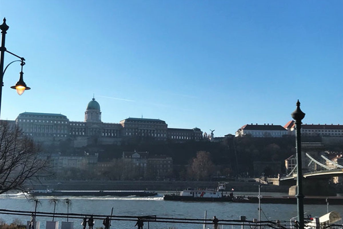 Budimpešta i Beč neće slati oružje Kijevu