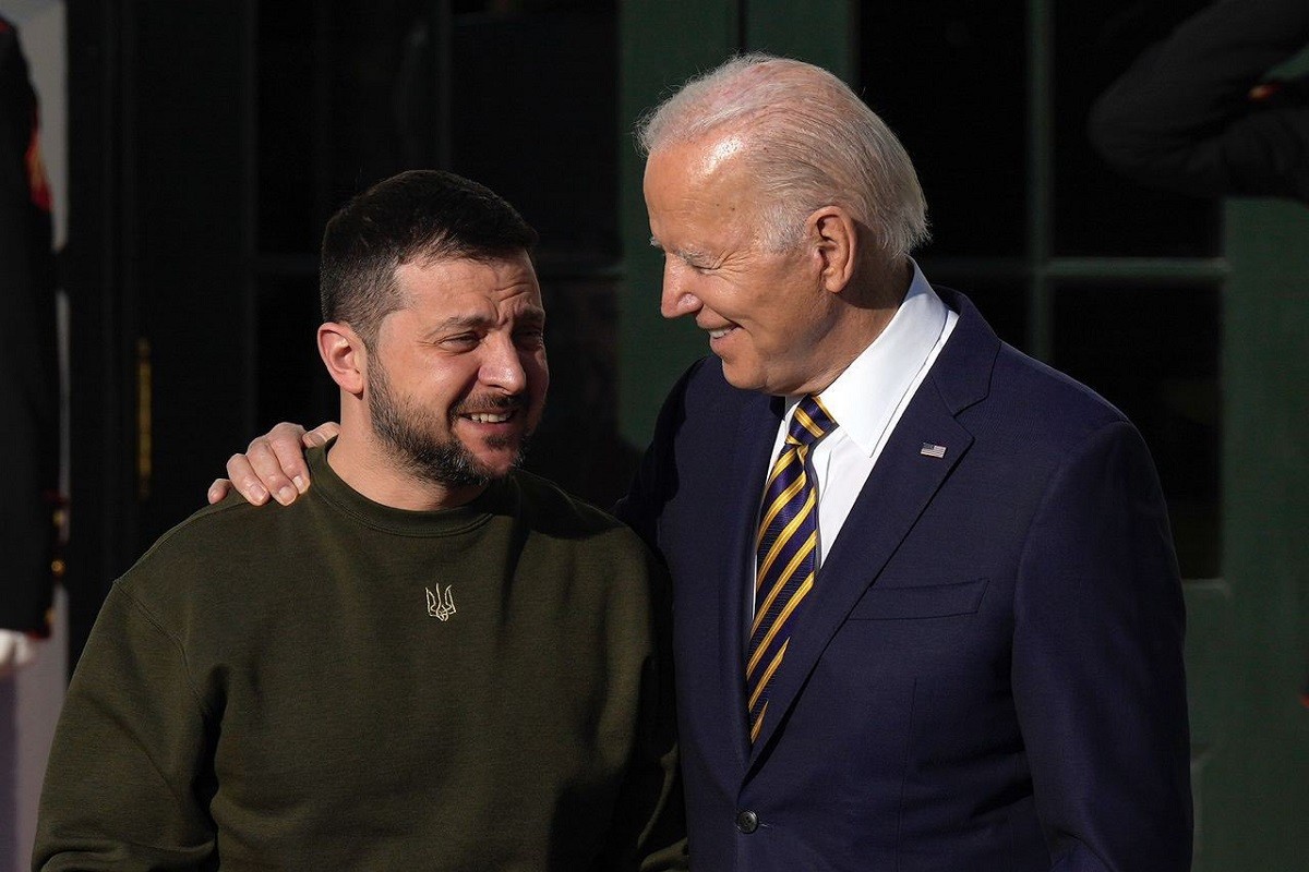 Bajden će razgovarati sa Zelenskim o zahtjevima za oružjem