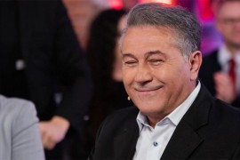 Muslimović nakon 38 godina u zagrljaju atraktivne glumice (FOTO)
