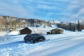 Detalji divljanja BMW-om na skijalištu: MMA borci brutalno pretukli ...