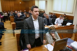 "Cijene medicinske opreme enormno uvećane, a Zeljković se čupao na neznanje"