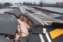 Zemljotresi uništili infrastrukturu širom Turske (VIDEO)