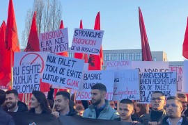 Protest albanskih studenata u Prištini protiv ZSO