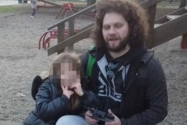 Otac sa kćerkom u naručju: Zaglavili smo u snijegu, bilo je hladno