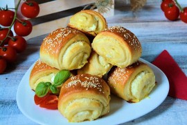 Rolnice sa mladim sirom