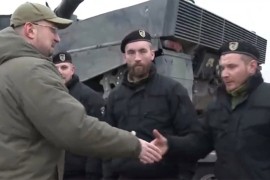Poljska predala Ukrajini prve Leoparde (VIDEO)