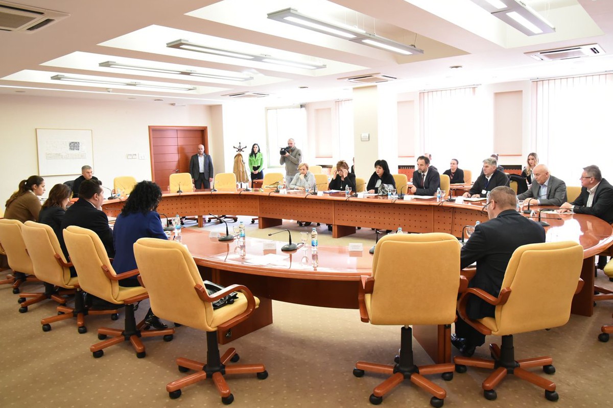 Zajednička komisija bez saglasnosti o Zakonu o nepokretnoj imovini