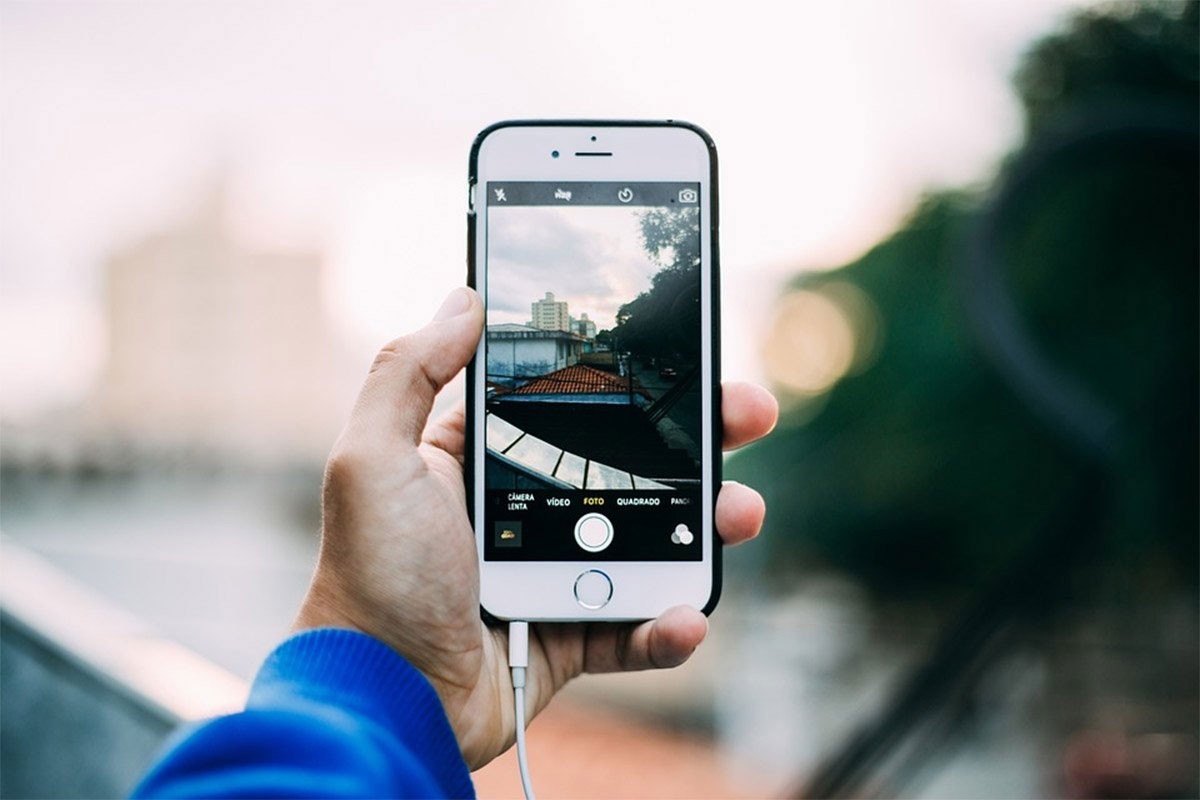 Prvi pametni telefon kompanije Apple uskoro na aukciji