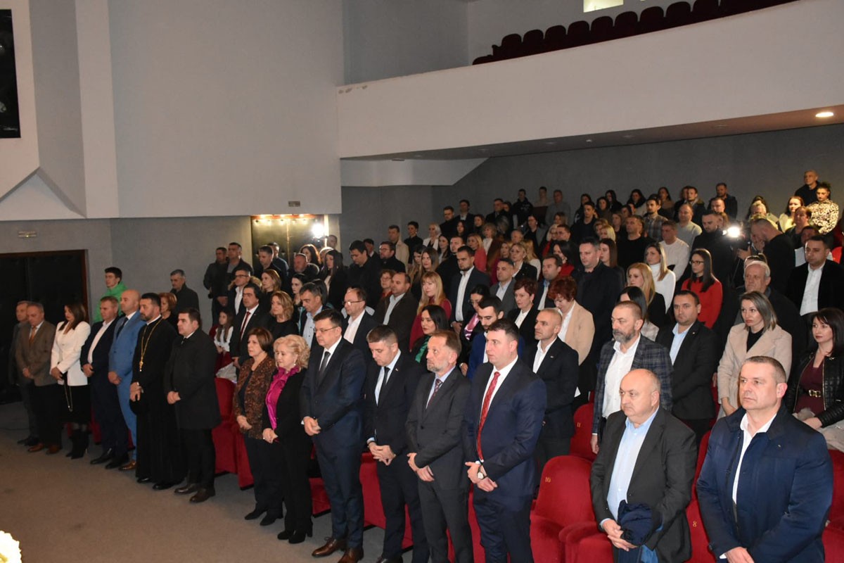 Mrkonjić Grad obilježio dan opštine, sjećanje na povratak na ognjišta