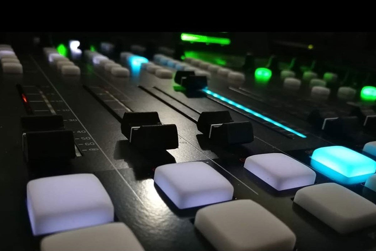 Nes radio traži ton majstora za svoj tim