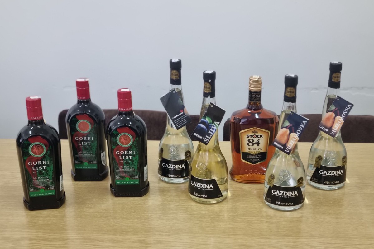 Trojac pao zbog krađe gorkog lista, štoka i šljivovice